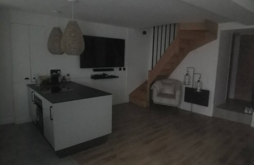Villeneuve-sous-Dammartin House | New house with chic, bohemian rooms
