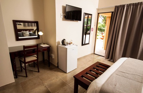 Newcastle House | New Haven Guest House