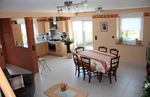 Schœnbourg Apartment | New holiday home in Alsace. At the edge of a forest, in nature.