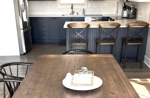 Logan House | ☀️NEW HOME☀️ - 2 Master Bedrooms, Double Decker Dock, Lillypad, Paddle Boards