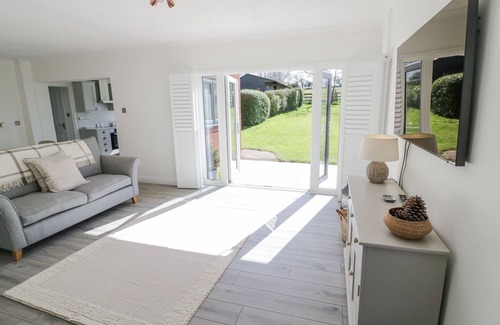 Weston under Wetherley Cottage | NEW HOUSE FARM, pet friendly, character holiday cottage in Cubbington