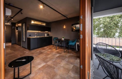 Neckarsulm Apartment | NEW Industrial-style Apartment