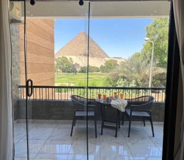 Al Haram Hotel | New Jazal pyramids view