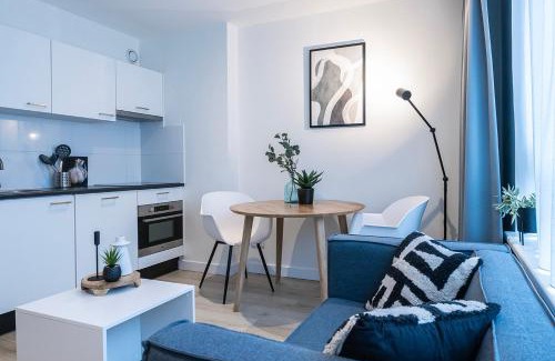 Strijp Apartment | New Kitchen, Vibrant Home Close To Supermarket