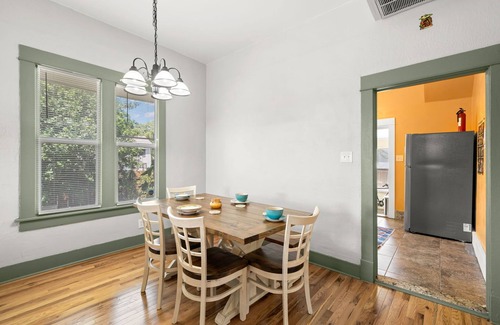 Dixieland House | NEW! Lakeland Landing | Cute Bungalow by Downtown