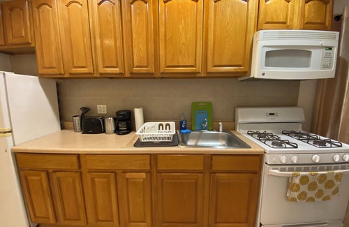 Midtown West Apartment | NEW LISTING Cozy 1-bedroom apartment in welcoming New York with WiFi, AC,heating