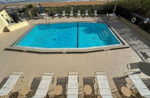 Ormond-by-the-Sea House | New Listing! Fully renovated with a sunset view, beachfront property with a heated pool