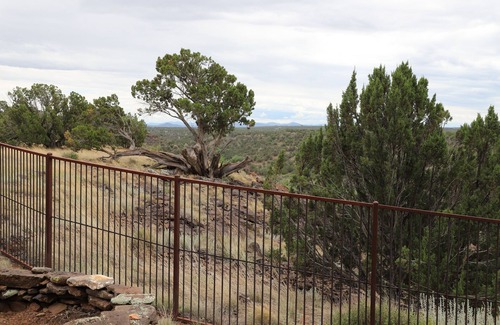 Show Low House | New Listing! Luxury cliff-side retreat. Isolated & Serene with EPIC views.
