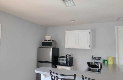 Lakeside House | New listing! Newly furnished, stylish one-bedroom! 30-day minimum stay.