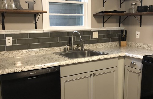 Hot Springs Village House | NEW LISTING BEAUTIFULLY REMODELED 2 STORY TOWNHOME WITH LAKE VIEWS