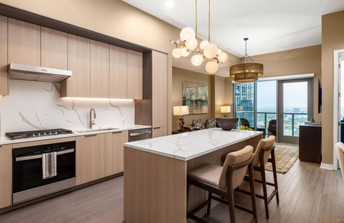 Midtown Apartment | *NEW* Living Daylight by Atlanta Luxury Rentals