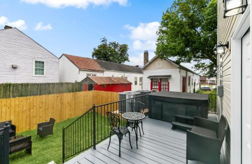 Saint Roch Apartment | New Luxury 3BR w Jacuzzi