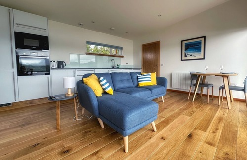 Gairloch Cabin | New luxury stay with beautiful sea and mountain views