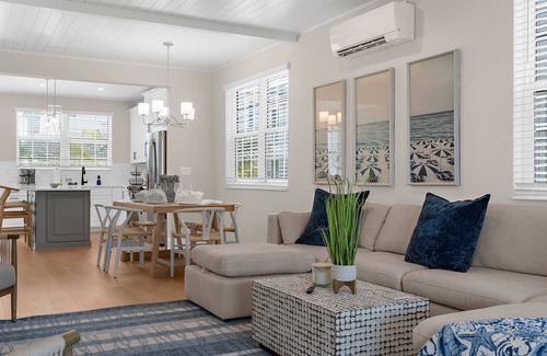 Cortez House | ⚓NEW! Manatee Dreams, Pool/Boat Slip, & Min to AMI!⚓