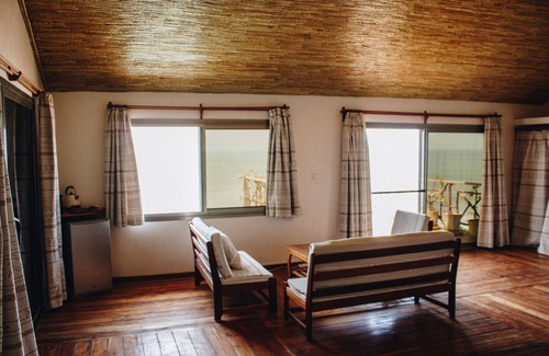 Popenguine Apartment | NEW: Master suite on the Ocean (1/2 board or full board with chef)