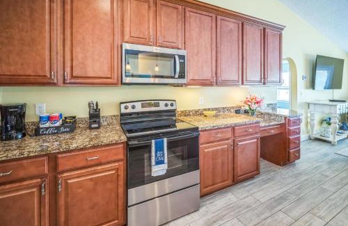 Isle of Palms House | New Mins to Mayo Clinic Peaceful water views