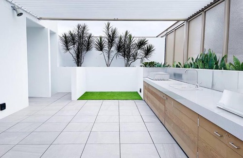 Chermside Apartment | New Modern apartment next to Westfield Chermside