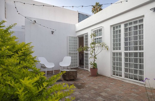 Providencia House | New modern house at the city financial district