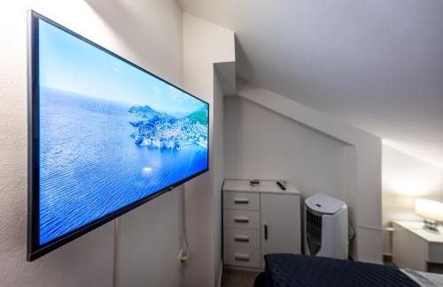 Babin Kuk Apartment | NEW Modern Studio Apartment Nina