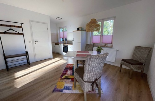 Dobbin-Linstow Apartment | New modern vacation apartment, separate entrance, near the lake - Ferienwohnung Sylvia