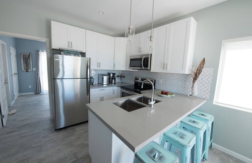 Cockburn Town Villa | New Oceanfront Villa! Twin Suites