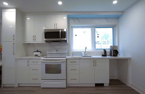 York University Heights Apartment | New one bedroom apartment in main floor
