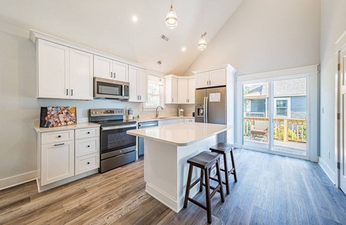 Harbinger House | New Outer Banks Golf Cottage