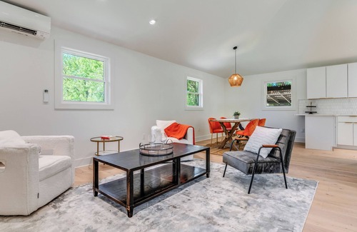New Paltz House | New Paltz Modern Zen Cabin