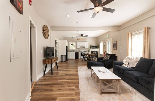 Intervale House | NEW! Pet friendly, cozy & spacious condo minutes to N. Conway, skiing & hiking