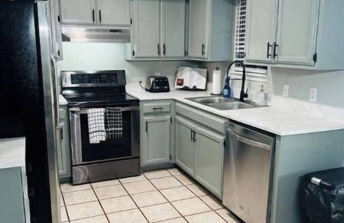 Enid House | New Remodel 3BD/2Bath Weekly/Monthly Discounts available