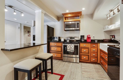 Touro Apartment | New Renovation Gated Uptown 3BR/4 Full Private Baths 1 block to Magazine St