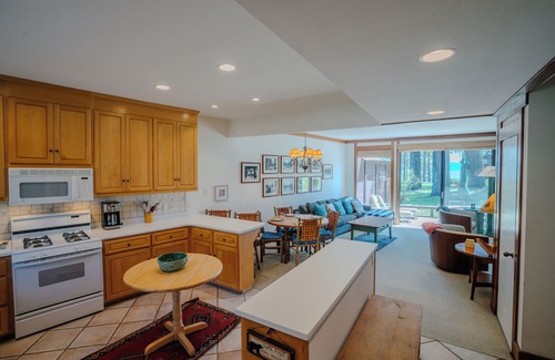 Tahoe Sierra Estates Condo | New Rental at Tahoe Tavern Condo w Pool/Pier/Tennis & BUOY Rental