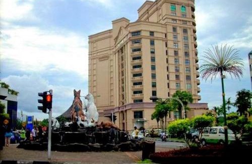 Kampung Surabaya Apartment | New Riverbank Suites - Waterfront Kuching City