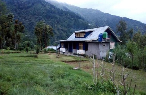Darjeeling House | New Singalila Park Homestay by StayApart