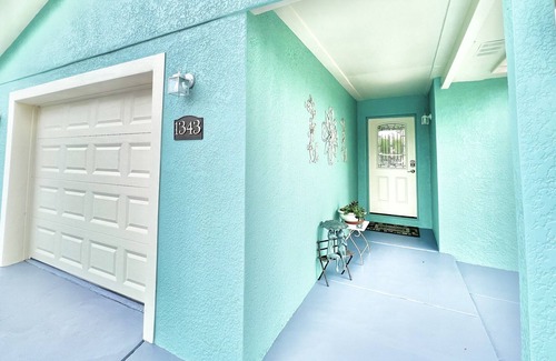 Lakeland House | NEW! Southeastern University Private Oasis w/ heated pool