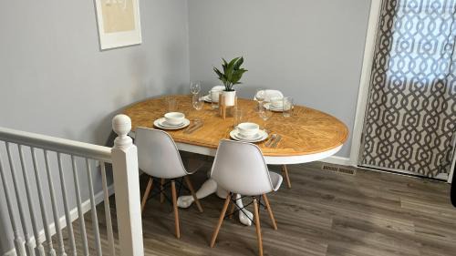 Spring Hill House | New Spacious Renovated Townhouse