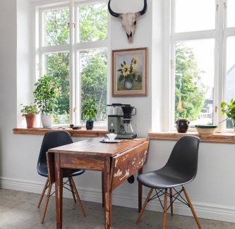 Lerberget House | NEW Stylish Coastal Retreat, 1 Min to the Ocean