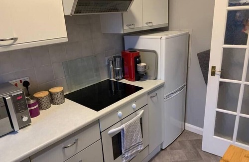 Dysart Condo | NEW Superb One Bedroom Getaway in Dysart Kirkcaldy