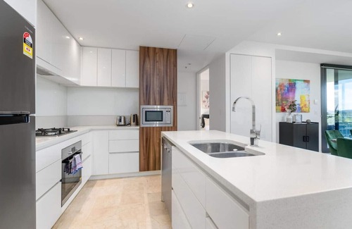 City East Apartment | New to VRBO: Fabulous 2BR/2BA Apartment in the Central District