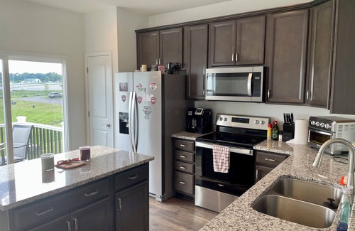 Blacksburg House | New Townhome 3 miles from Virginia Tech campus and downtown!