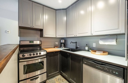 Whistler Creekside Condo | NEW! Townhome | BBQ | Fireplace | WIFI