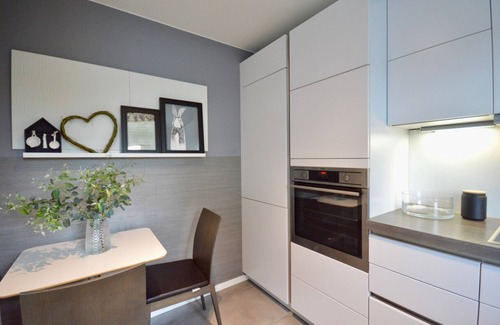 Langenhorn House | NEW TOWNHOUSE WITH TOP EQUIPMENT + AIRPORT +