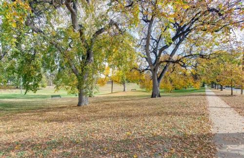 Jefferson Park Apartment | New two room apartment close to stadium and downtown on a park