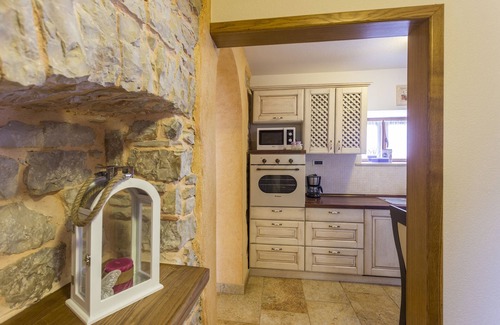 Orihi Villa | NEW! VILLA ROY WITH PRIVATE POLL IN CENTRAL ISTRIA
