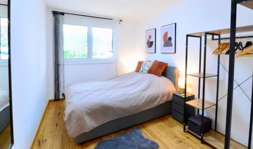 Grinzing Apartment | New with Parking and Metro in front of the House