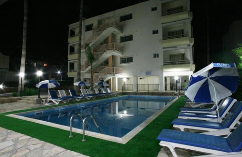 Paphos Apartment | New York Plaza Hotel Apartments