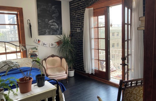 Westlake Apartment | New York-style 1 Bedroom Apartment by Downtown Los Angeles, Balcony Smoking OK!