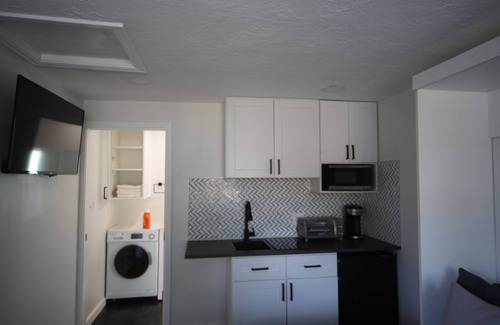 North Park Hill Condo | Newley remodeled studio in Denver/Park Hill