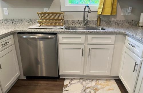 Ranlo House | Newly Build House Wit Modern features Not far from CLT airport