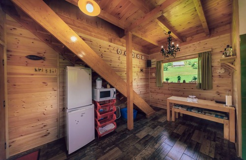 Montenegro Ski Chalet | Newly build River-views split level Chalet Tara
